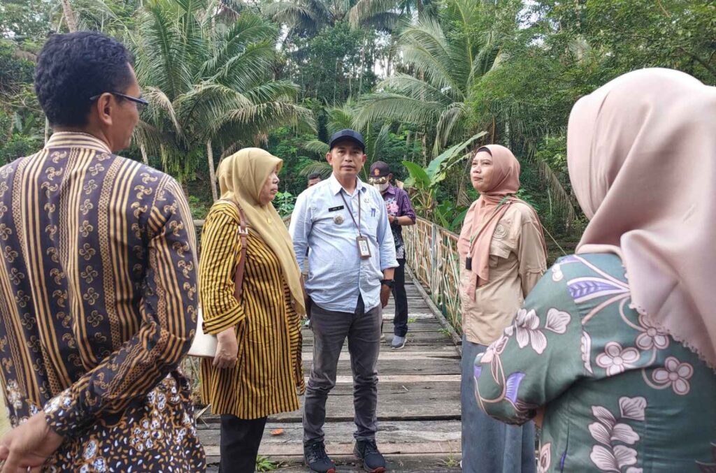 Camat Bobotsari Sidak Jembatan Seruni